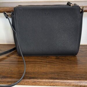 Lo & Sons Black Crossbody Bag